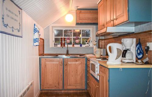 Konyha, Beautiful Home In Asarum in Asarum