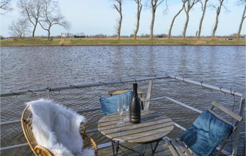 Houseboat Escapade - image 7