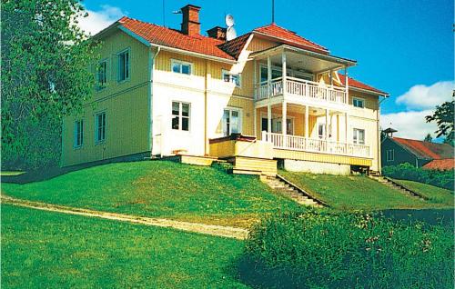 Awesome Home In Svärdsjö With Sauna