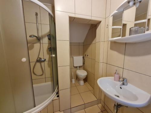 Rooms & Studio Apartments Šibenik, Szybenik (zdjęcie 8)