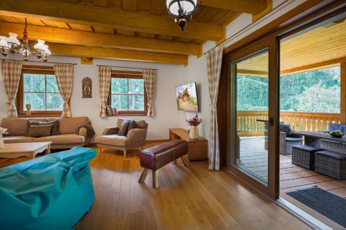 Drevenica Tale - Pool Table - Jacuzzi - Sauna - Small teambuilding - Hotel Partizán 5 min