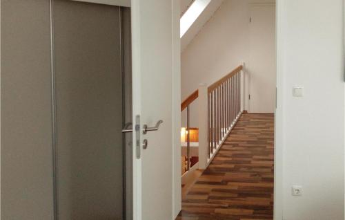 Two-Bedroom Apartment in Rechlin - image 6