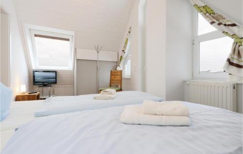 Two-Bedroom Apartment in Rechlin - image 4