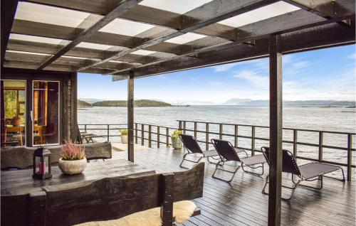 Hotelli välisilme, Nice Home In Nedstrand With Sauna in Nedstrand