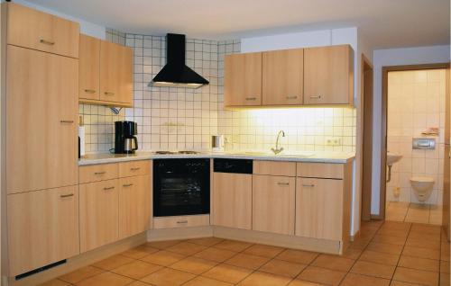 2 Bedroom Gorgeous Home In Hachenburg