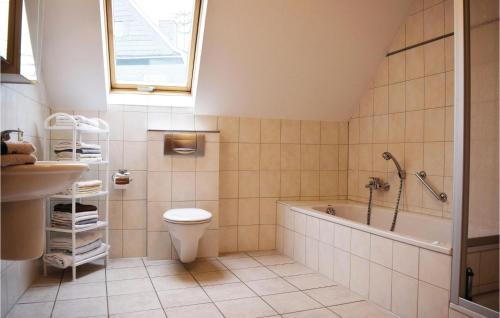 Bathroom, Two-Bedroom Holiday Home In Hachenburg in Hachenburg