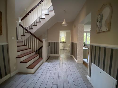 Előcsarnok, Dom w lesie - Schodno13 in Waglikowice