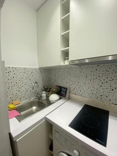 Luxury Apartment in Blloku area, Tirana (photo 5)