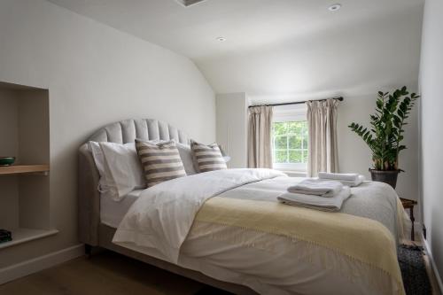 Mulberry, A Luxury Two Bed Cottage in Painswick in Painswick