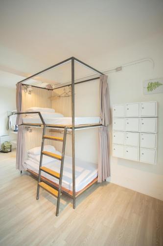 Corner Hostel & Cafe, Taipei (photo 10)