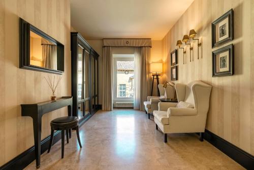 Shared lounge/TV area, Profumo Maison Colosseo in Colosseum and Foro Romano