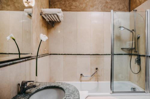 Costantinopoli 104 - image 8