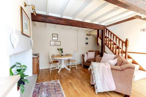 FRANCE FOLD COTTAGE - Cosy 1 Bed Cottage Close to Holmfirth & the Peak District, Yorkshire
