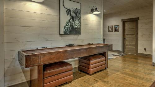 Bert's Hideaway Bert's Hideaway