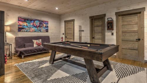 Bert's Hideaway Bert's Hideaway