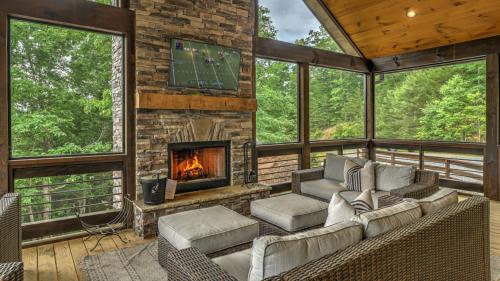 Bert's Hideaway Bert's Hideaway