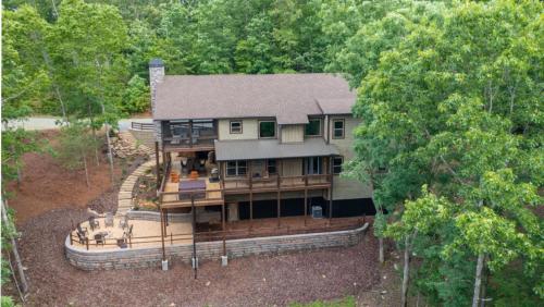 Bert's Hideaway Bert's Hideaway