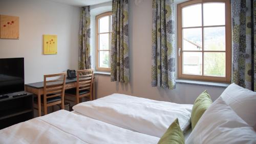 Accommodation in Lalling