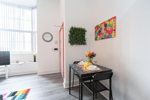 Picture of Stylish Stunning City Centre Jesouth Open Plan Boutique Pad