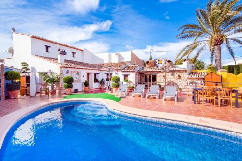 A015 - Finca Rústica con piscina en la Costa Blanca gîte à louer Pedramala
