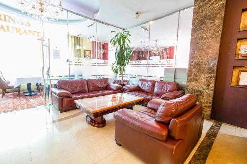 לובי, Springs Hotel in אולן בטור