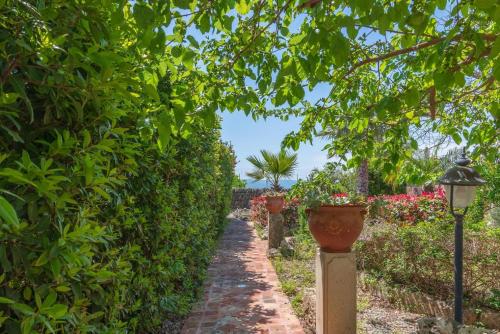  "la Casina del forno con piscina fra Catania e Siracusa " in Carlentini