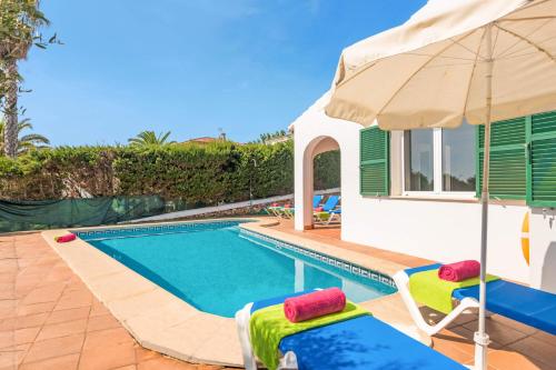 Three-Bedroom Villa image 9
