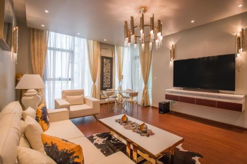 Luxurious 2BR - Fully Upgraded - High-end facilities, Dubai