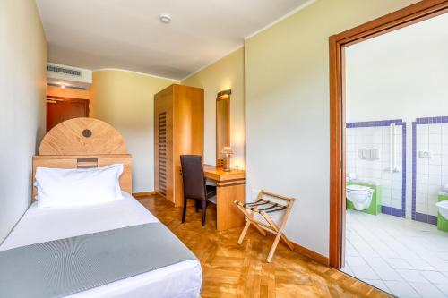 1 twin bed