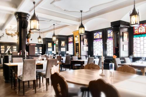 餐廳, Romantik Hotel Barbarossa in 阿爾特施塔特