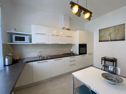 virtuve, Maison Morandi in Spinone Al Lago