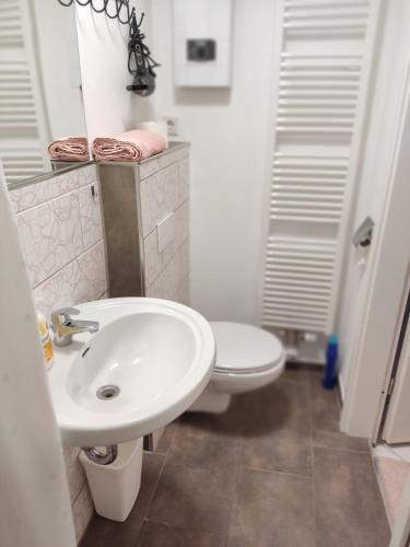 Orange 2.7km von Yorktownstraße entfernt