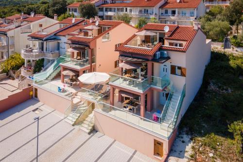 Bella Vista Apartments - Chambre d'hôtes - Peruški