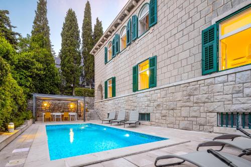 Stone Villa Majestic w Pool - Split Center, Split
