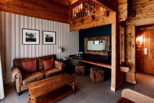 Chevin Country Park Hotel & Spa - image 9