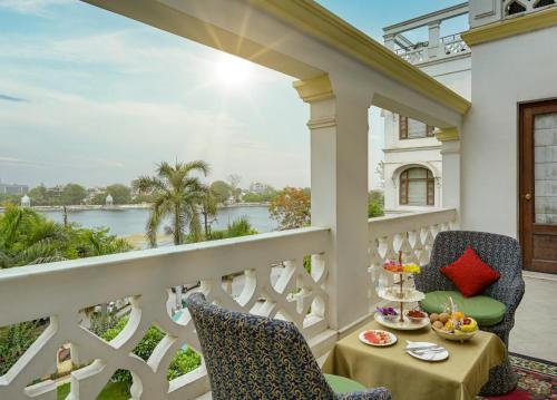 Nourriture et boissons, Brahma Niwas - Best Lake View Hotel in Udaipur in Udaipur