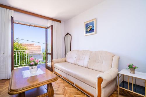 Apartments & Rooms Stella - image 3