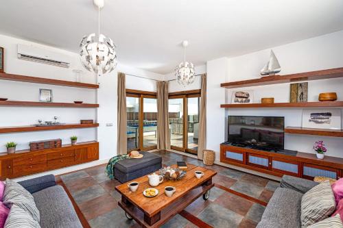 Faciliteiten, Villa Inma Calero by Villa Plus in Costa Calero