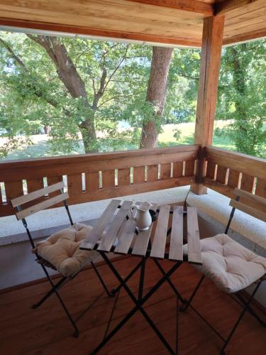 Tiszara nezo hevereszo - Lounger overlooking the Tisza river in Tiszavasvári