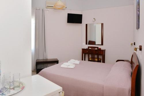 Cama, Hotel Villa Plaza in Spetses
