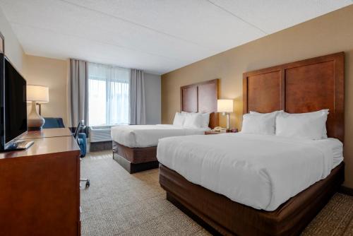 Comfort Inn The Pointe - image 8