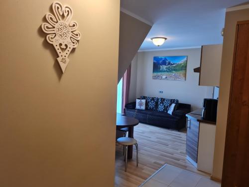 One-Bedroom Apartment with Mountain View image 10