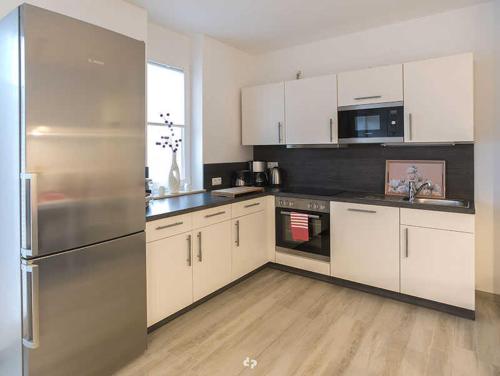One-Bedroom Apartment with Balcony