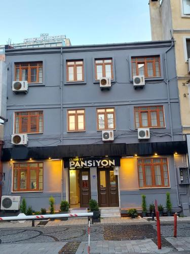 CLASS 17 PANSİYON CLASS 17 PANSİYON