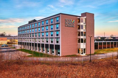 . Four Points by Sheraton Cleveland-Eastlake