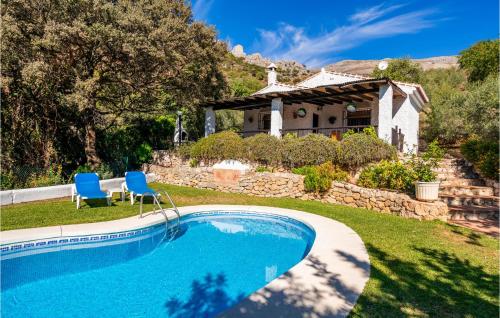 Awesome home in Alora with Outdoor swimming pool, WiFi and 2 Bedrooms