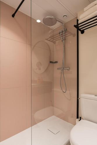 Royal Saint Germain - image 8