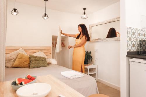 Studio Apartment with Private Bathroom image 6