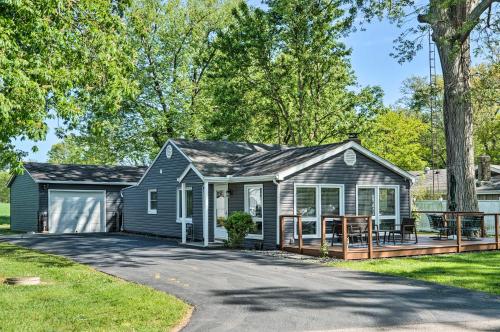Lovely Belle Center Cottage on Indian Lake! in Belle Center, USA