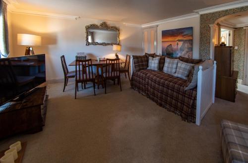 Faciliteter, 3, The Dolphin, 49 Quay Street - Stunning apartment - Quintessential - Quay views - Sleeps 2-4 peopl in Newport Central